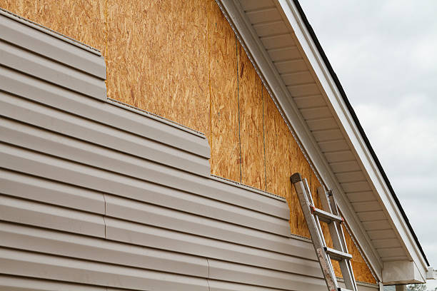 24/7 Emergency Vinyl Siding experts in West Harrison, IN